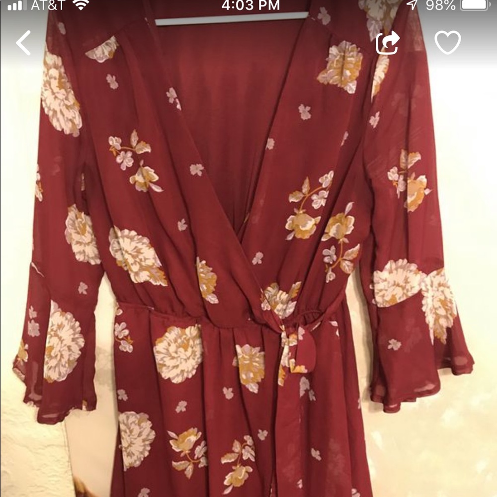 Perfect brunch floral wrap dress!